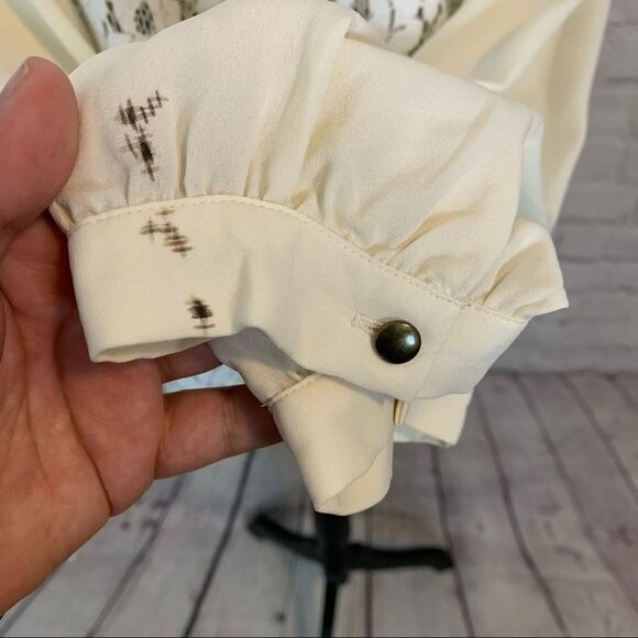 Banana Republic Ivory Blouse lace size extra large - Picture 5 of 11